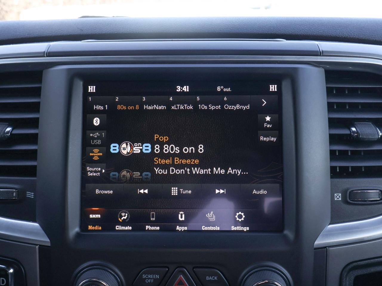 2021 RAM 1500 Classic WARLOCK Photo