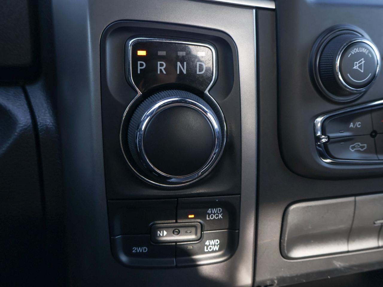 2021 RAM 1500 Classic WARLOCK Photo