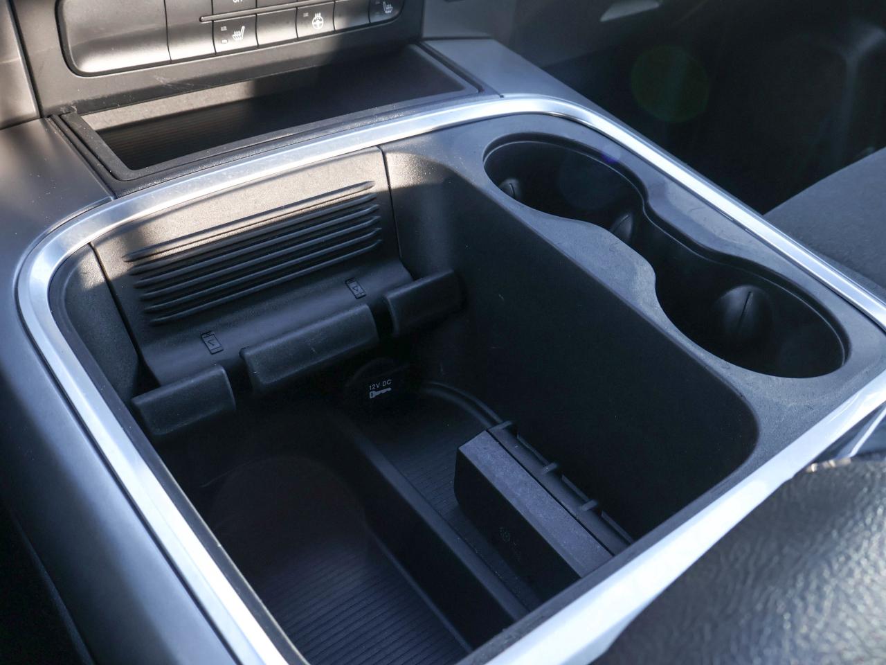 2021 RAM 1500 Classic WARLOCK Photo