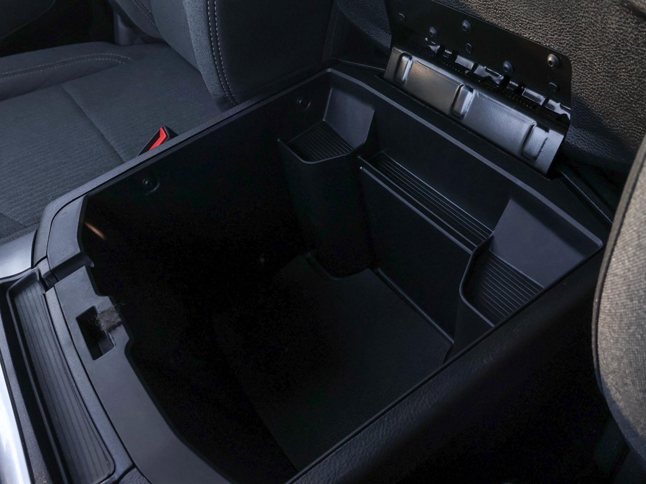 2021 RAM 1500 Classic WARLOCK Photo