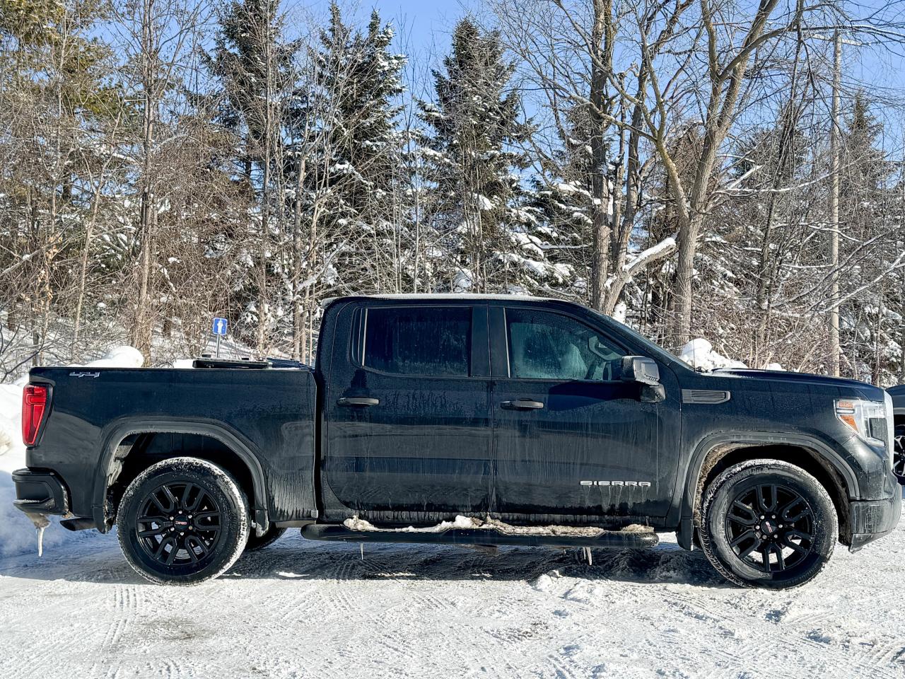2021 GMC Sierra 1500  Photo2