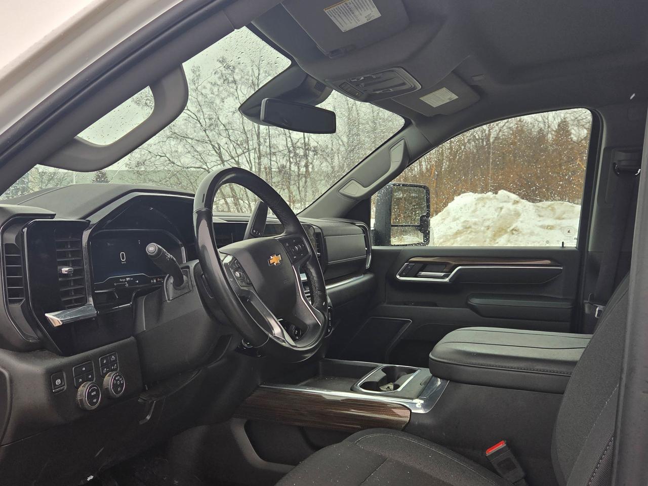 2025 Chevrolet SILVERADO 2500HD LT Photo