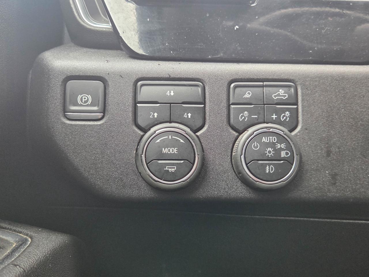 2025 Chevrolet SILVERADO 2500HD LT Photo