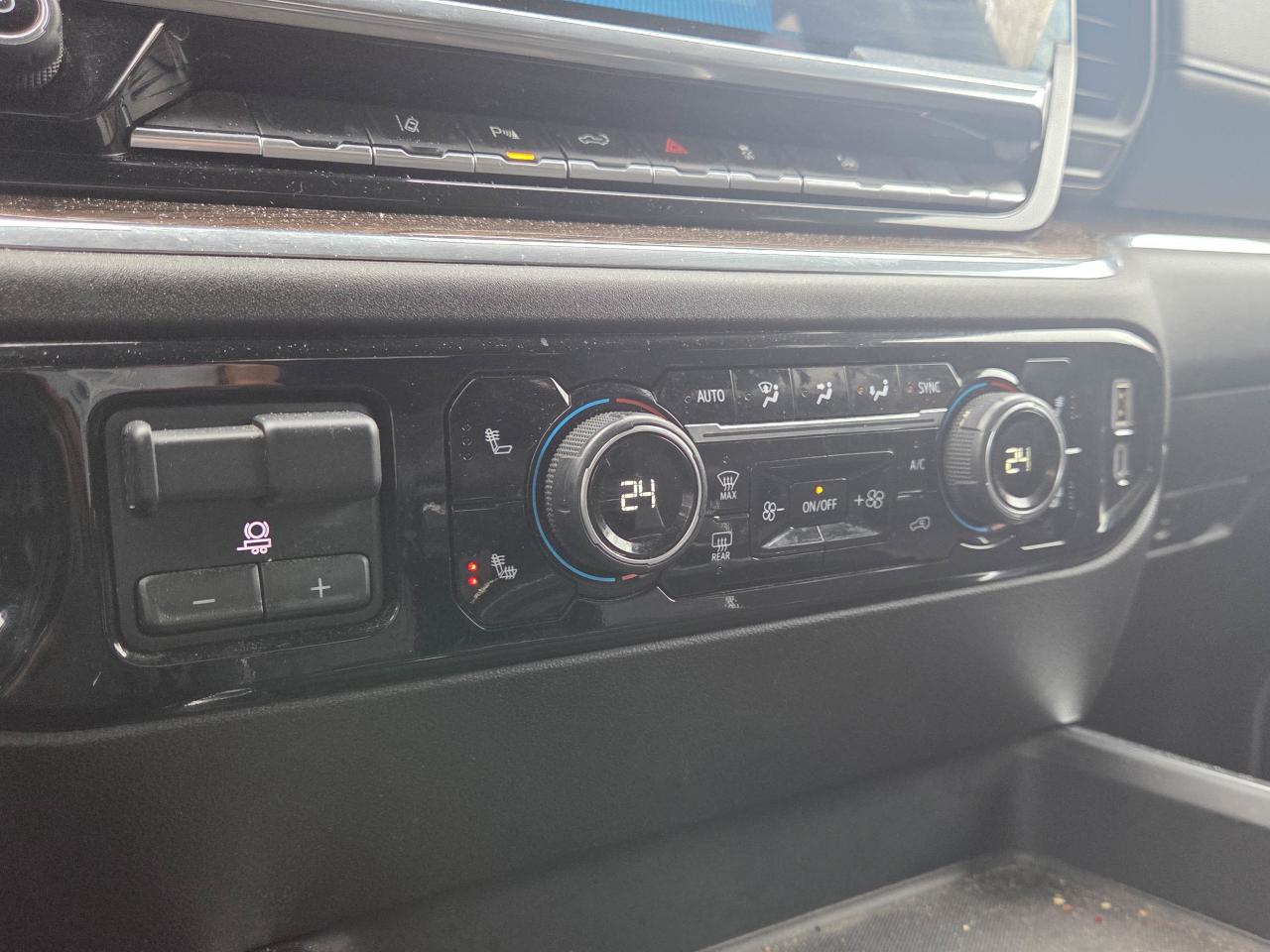 2025 Chevrolet SILVERADO 2500HD LT Photo