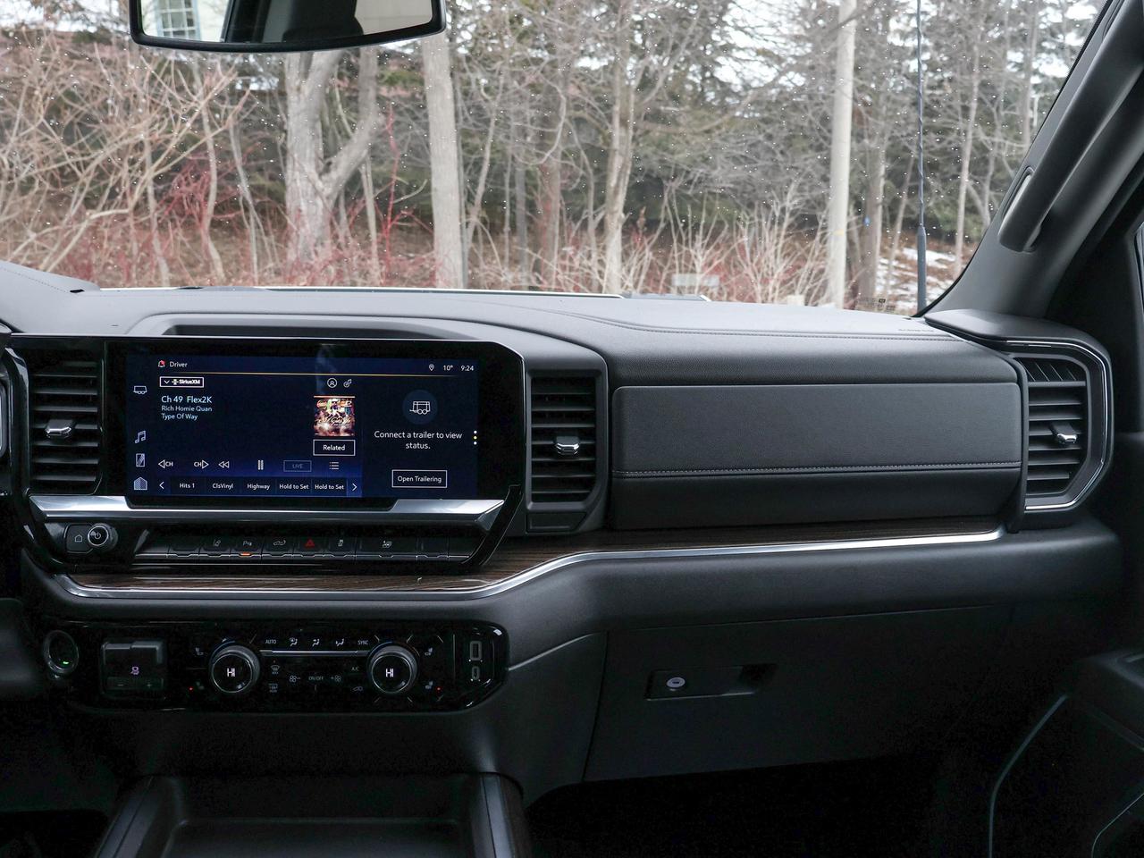 2025 Chevrolet SILVERADO 2500HD LT Photo
