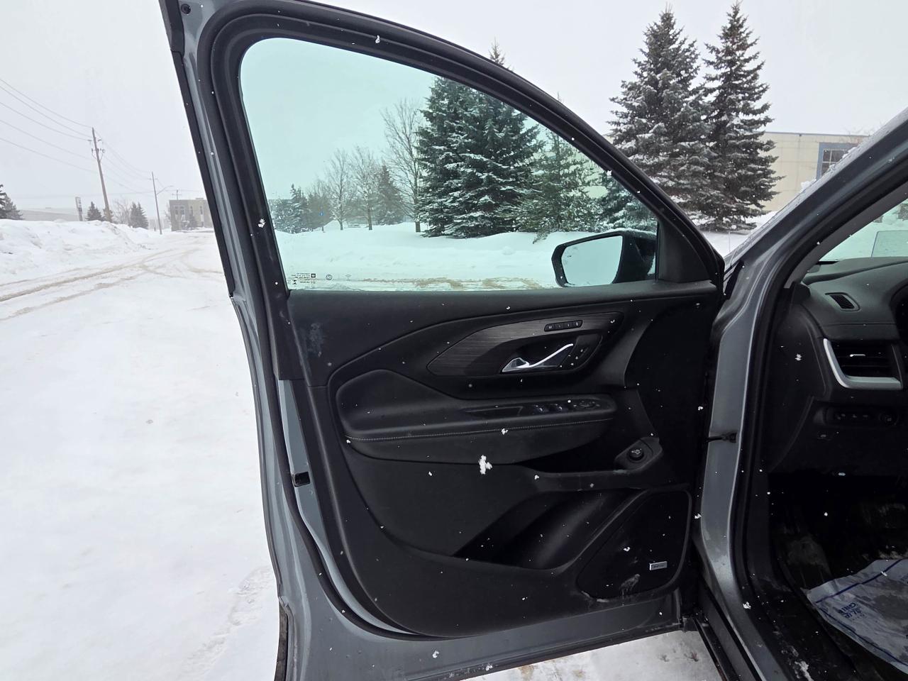 2023 GMC Terrain SLT Photo