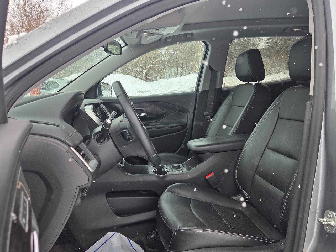 2023 GMC Terrain SLT Photo