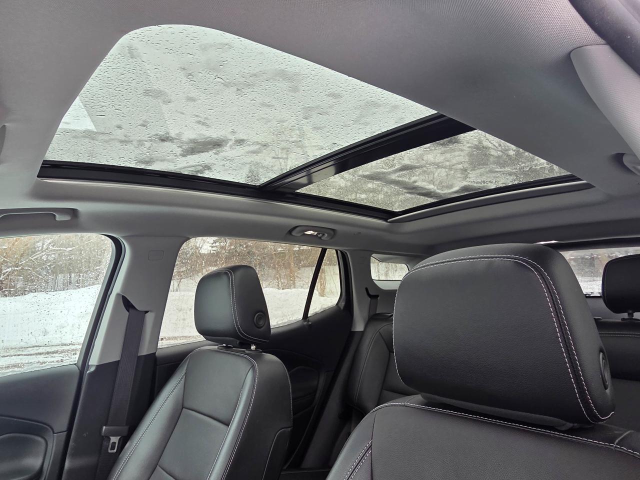 2023 GMC Terrain SLT Photo