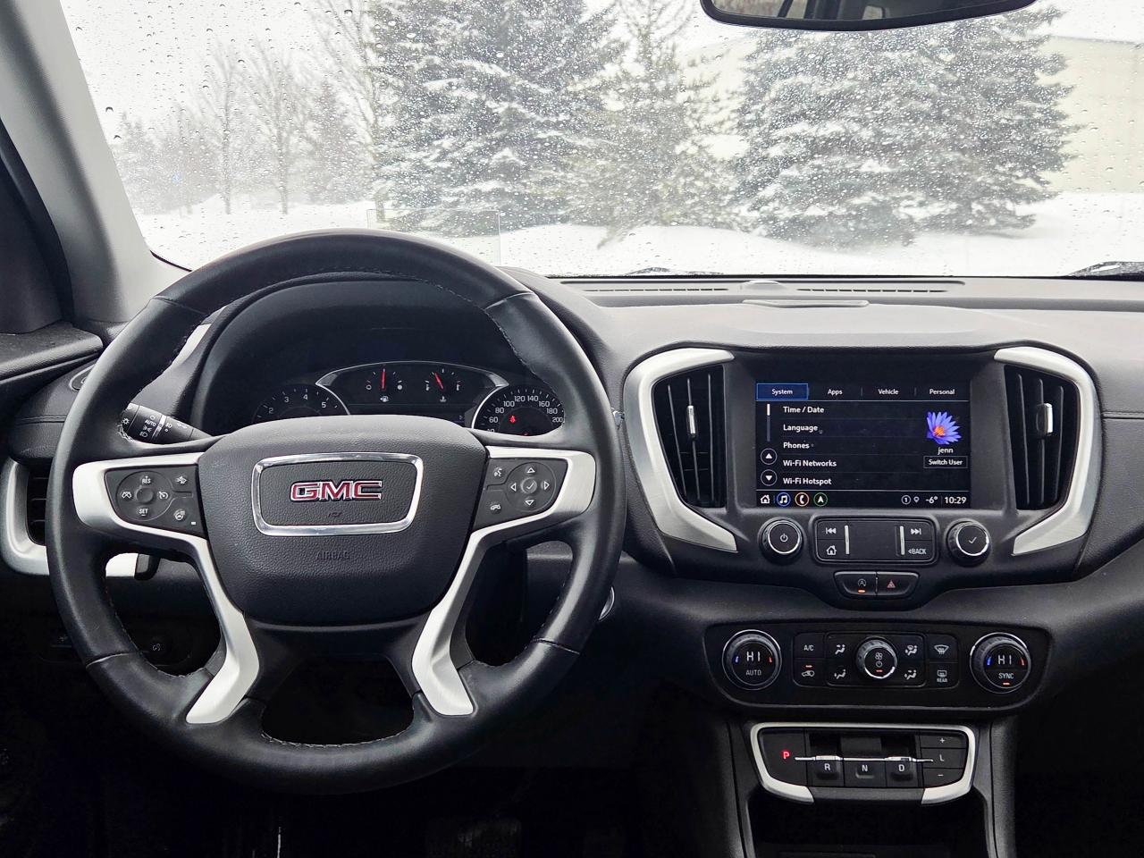 2023 GMC Terrain SLT Photo