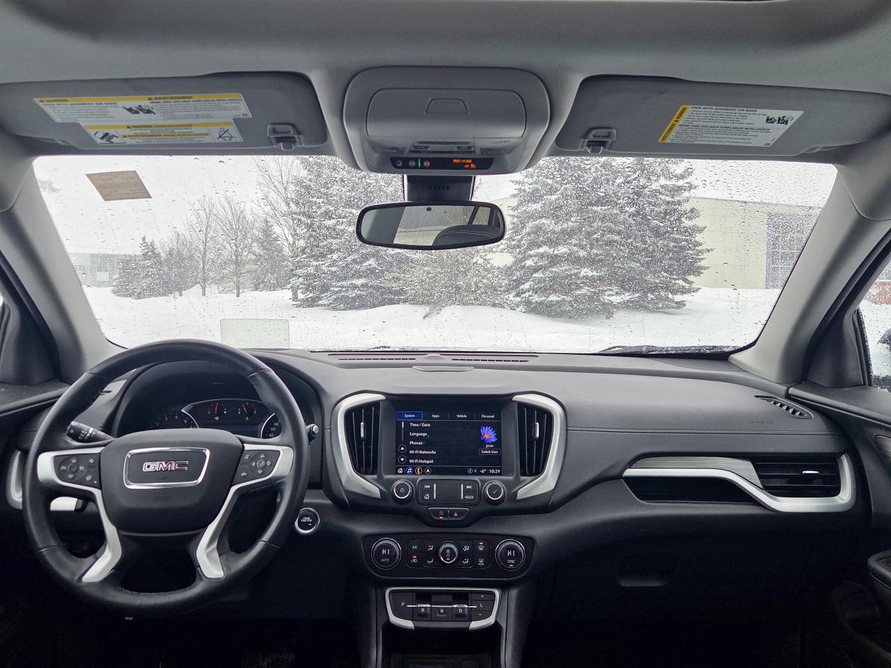 2023 GMC Terrain SLT Photo