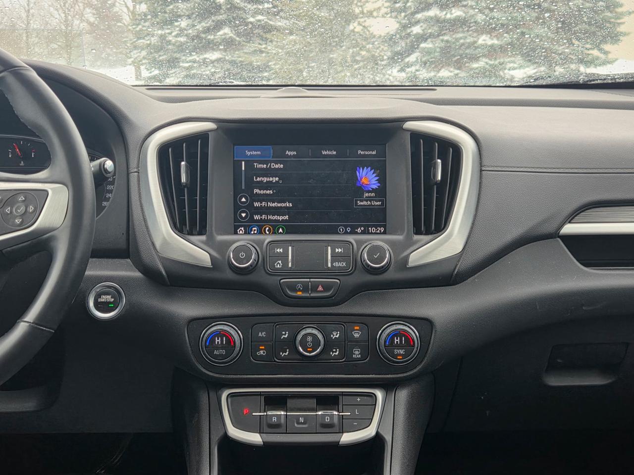 2023 GMC Terrain SLT Photo