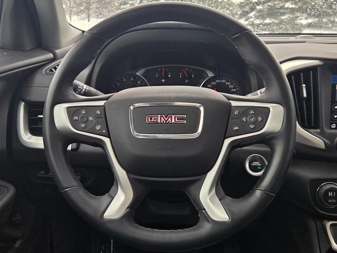 2023 GMC Terrain SLT Photo