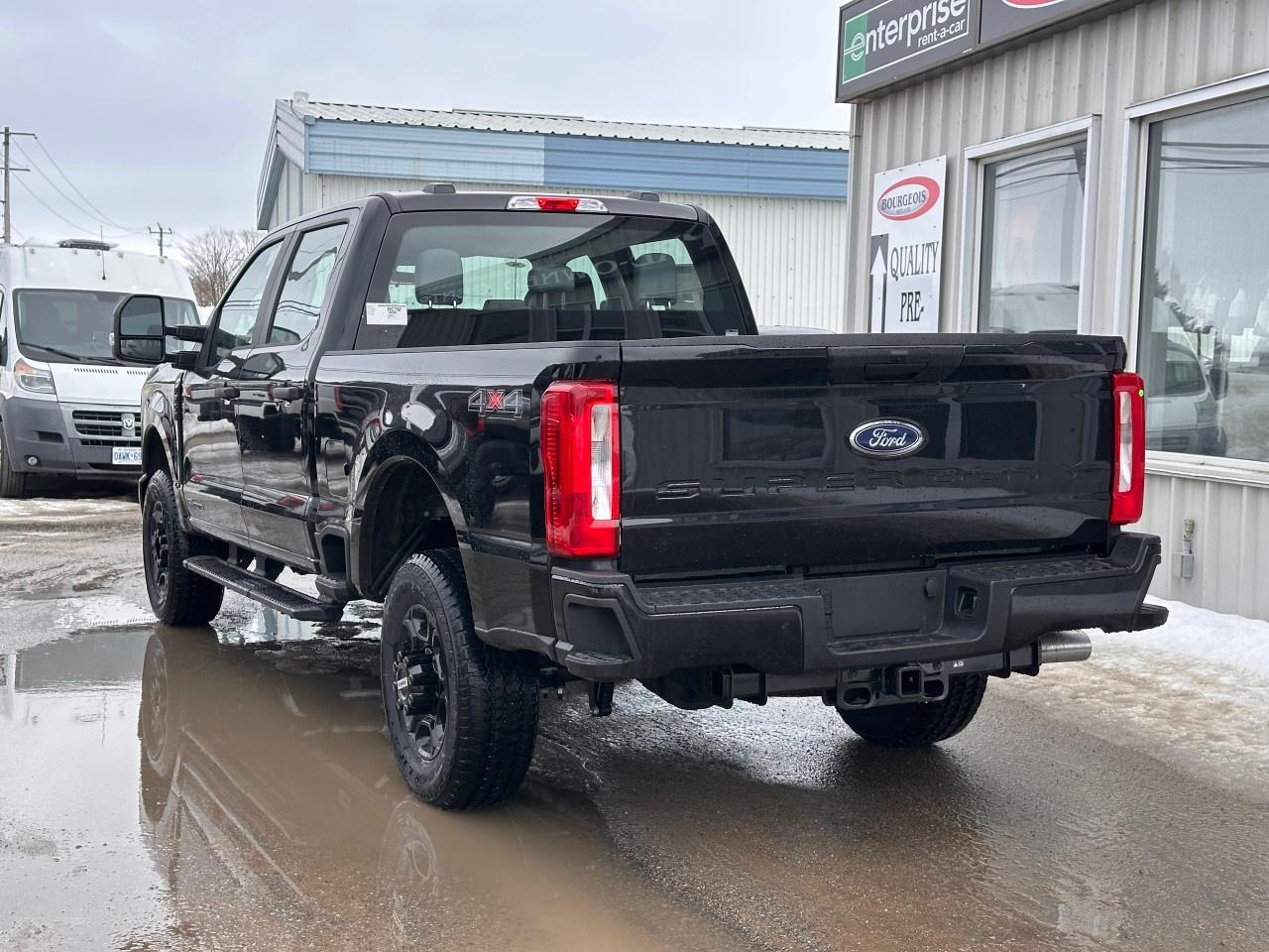 2026 Ford F-250 Super Duty SRW XL 4WD Crew Cab 6.75' Box Photo