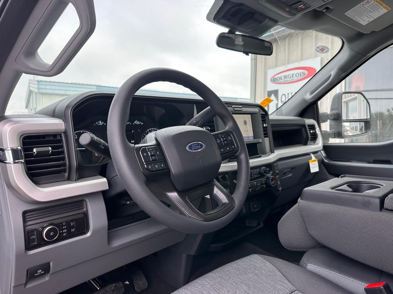 2026 Ford F-250 Super Duty SRW XL 4WD Crew Cab 6.75' Box Photo