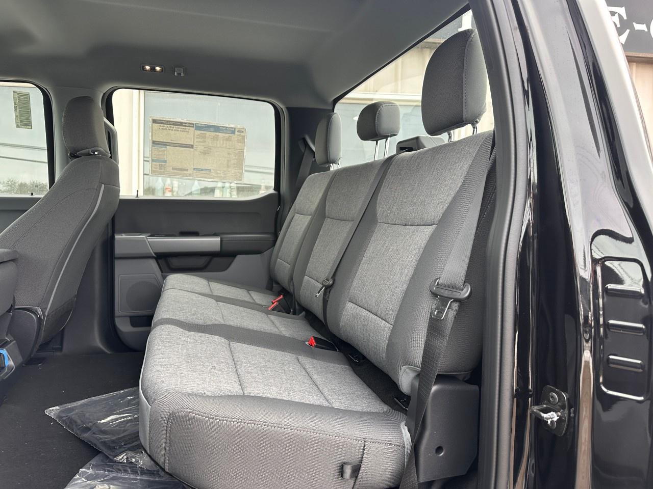 2026 Ford F-250 Super Duty SRW XL 4WD Crew Cab 6.75' Box Photo