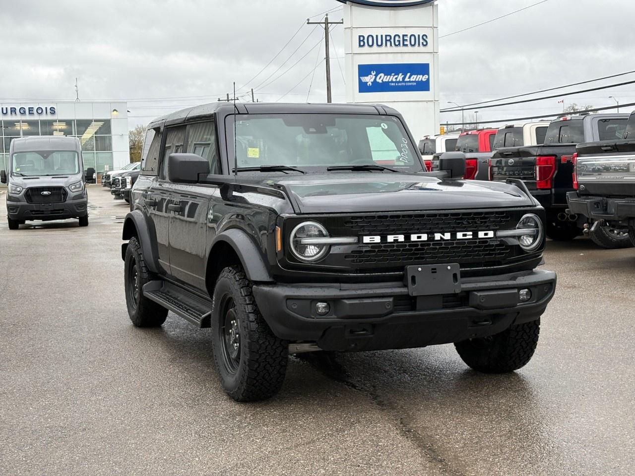 2026 Ford Bronco OUTER BANKS 4 DOOR 4X4 Photo