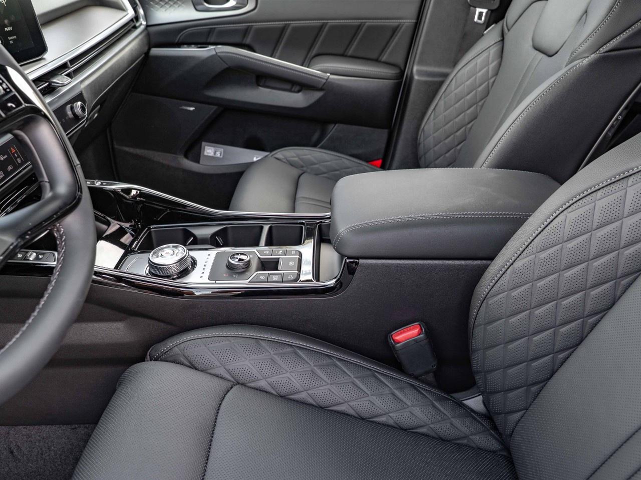 2026 Kia Sorento Plug-In Hybrid SX AWD Photo