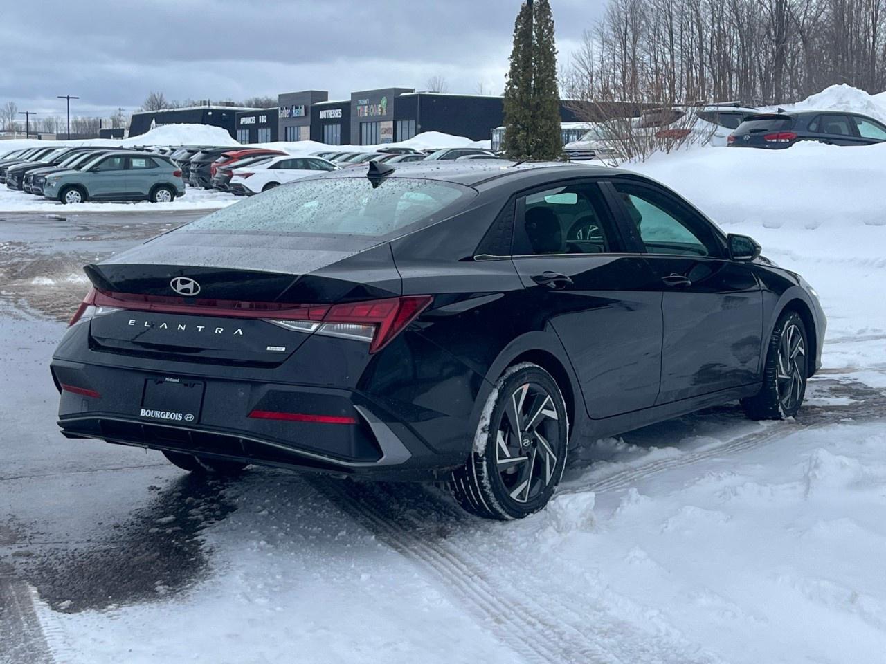 2026 Hyundai Elantra Hybrid Luxury Sedan w/Two-Tone Interior Photo
