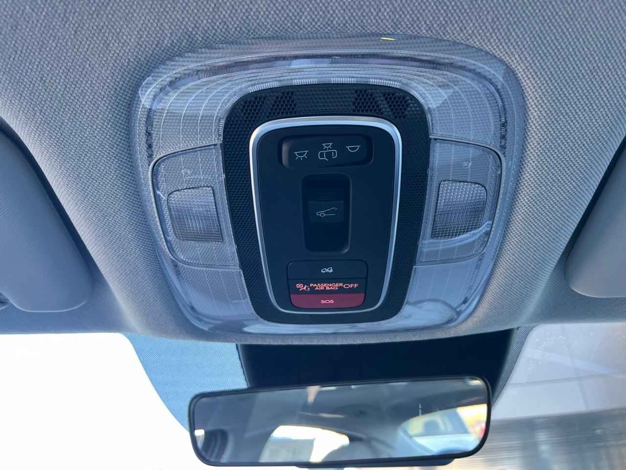2026 Hyundai Elantra Hybrid Luxury Sedan w/Two-Tone Interior Photo