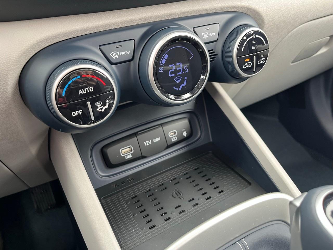 2026 Hyundai Venue Ultimate IVT w/Denim Interior Photo