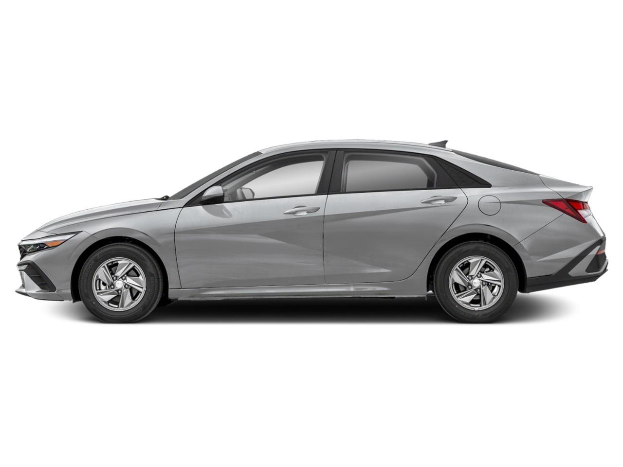 2026 Hyundai Elantra Essential IVT Photo2