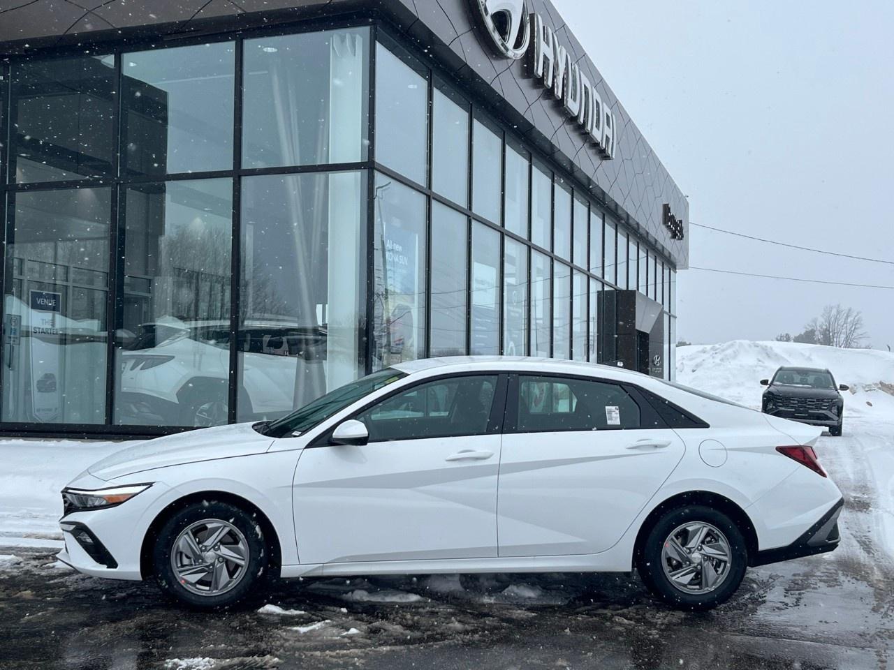 2026 Hyundai Elantra Essential IVT Photo