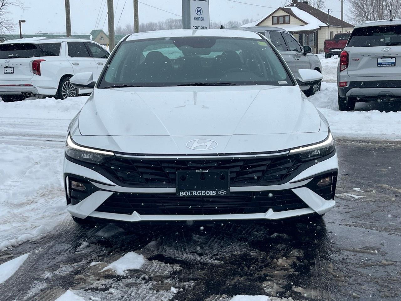 2026 Hyundai Elantra Essential IVT Photo