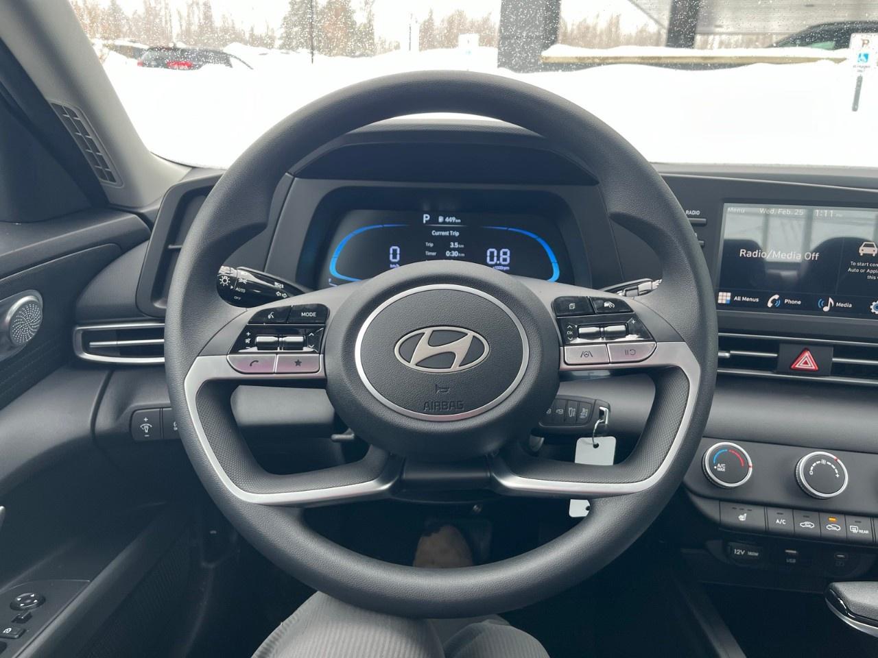 2026 Hyundai Elantra Essential IVT Photo