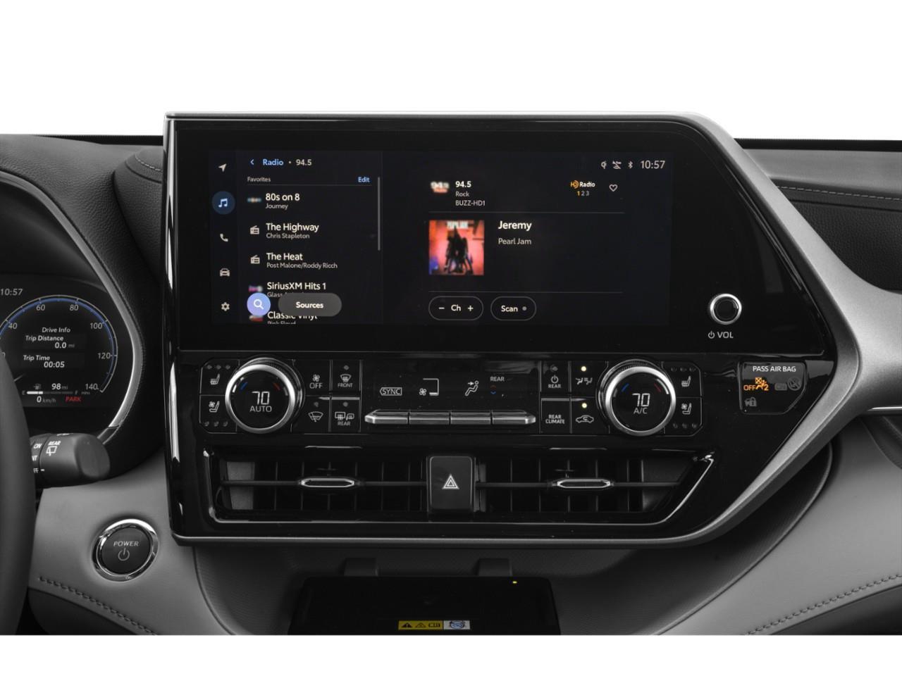 2024 Toyota Highlander Hybrid Limited Photo