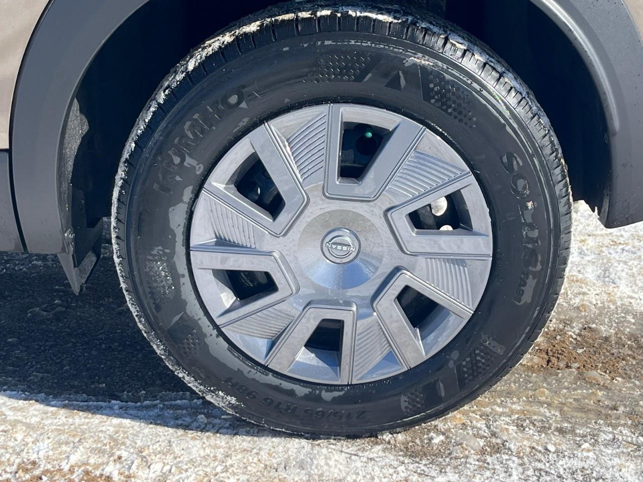 2026 Nissan Kicks S AWD Photo