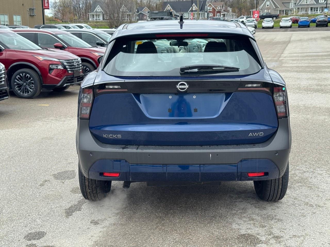 2026 Nissan Kicks S AWD Photo3