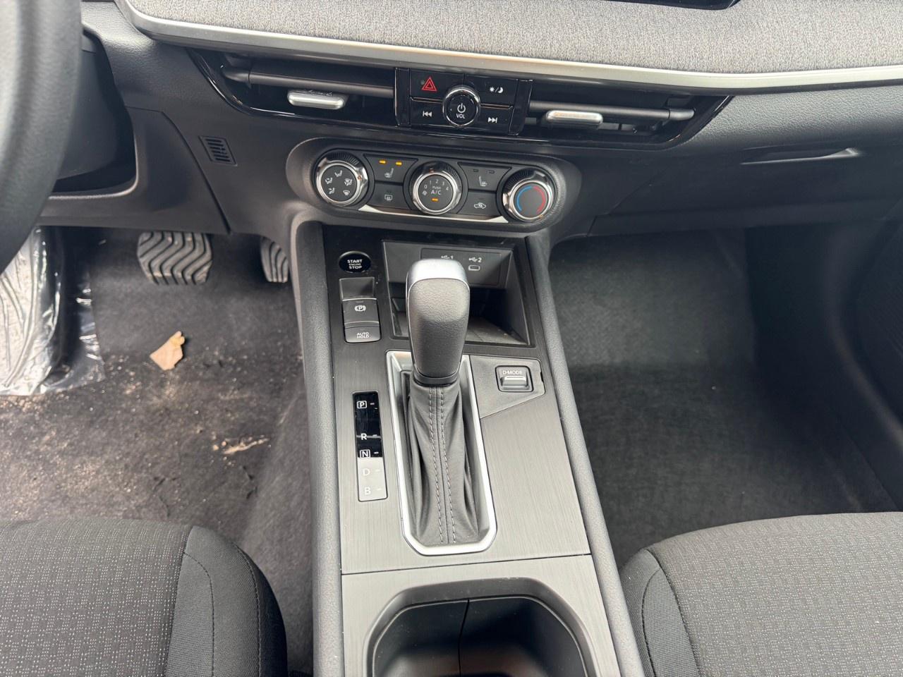 2026 Nissan Kicks S AWD Photo