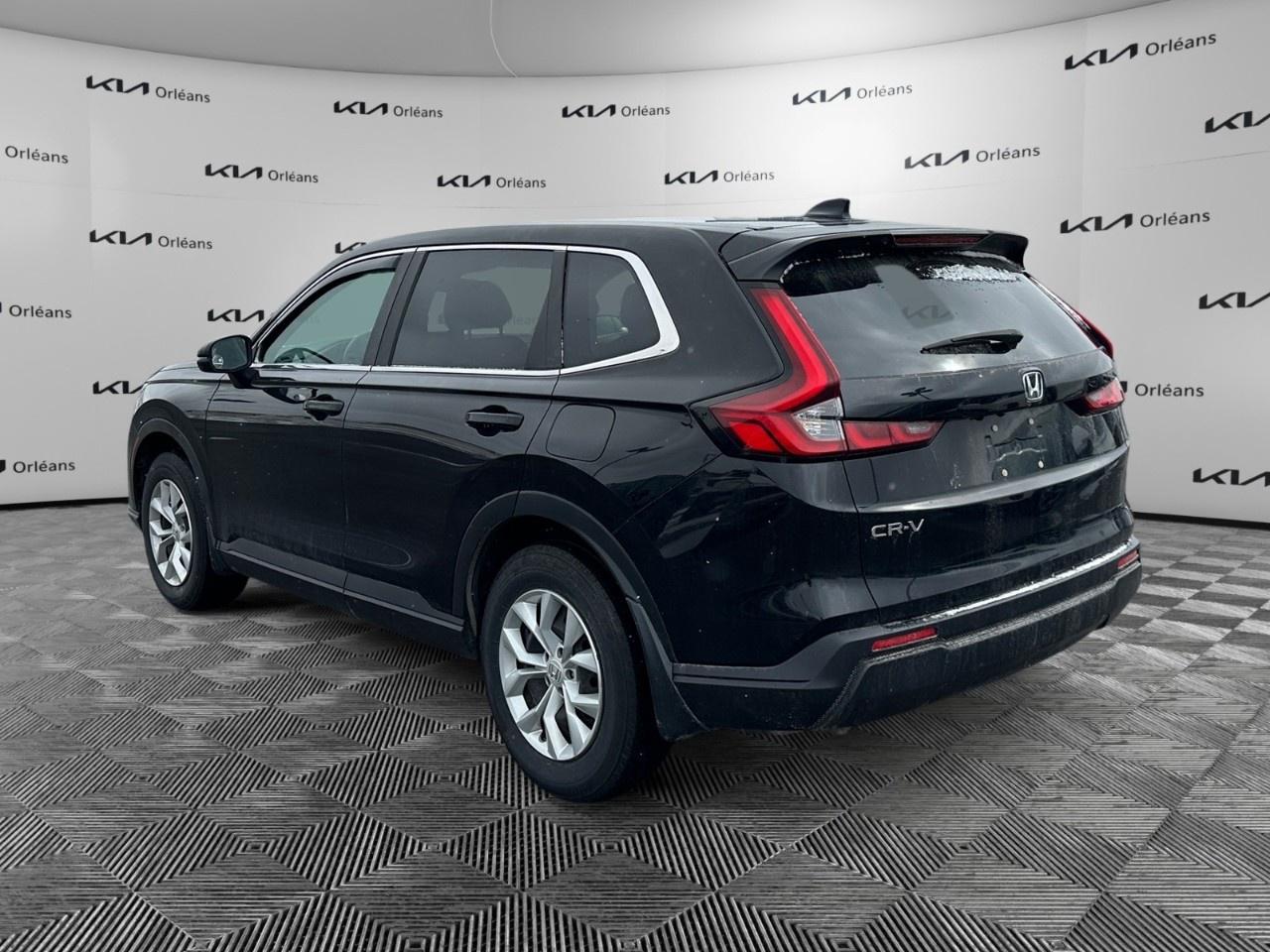 2023 Honda CR-V LX AWD Photo4