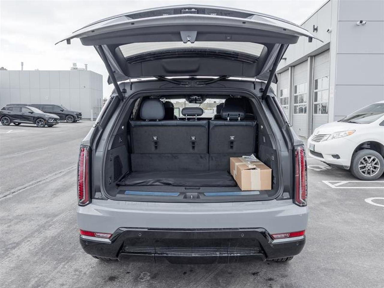 2026 Cadillac Escalade IQ Premium Sport Photo