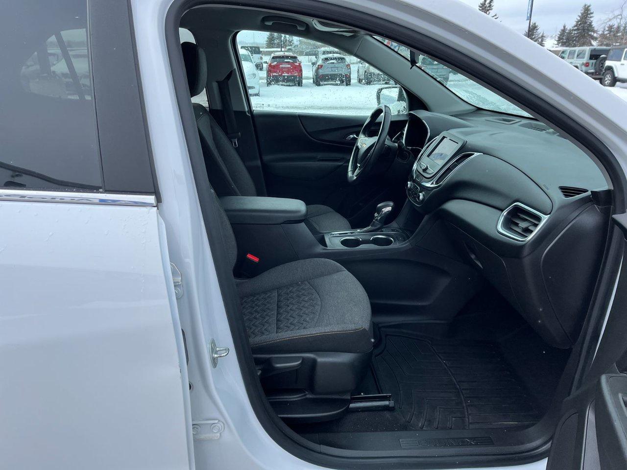 2022 Chevrolet Equinox AWD 4dr LT w/1LT Photo