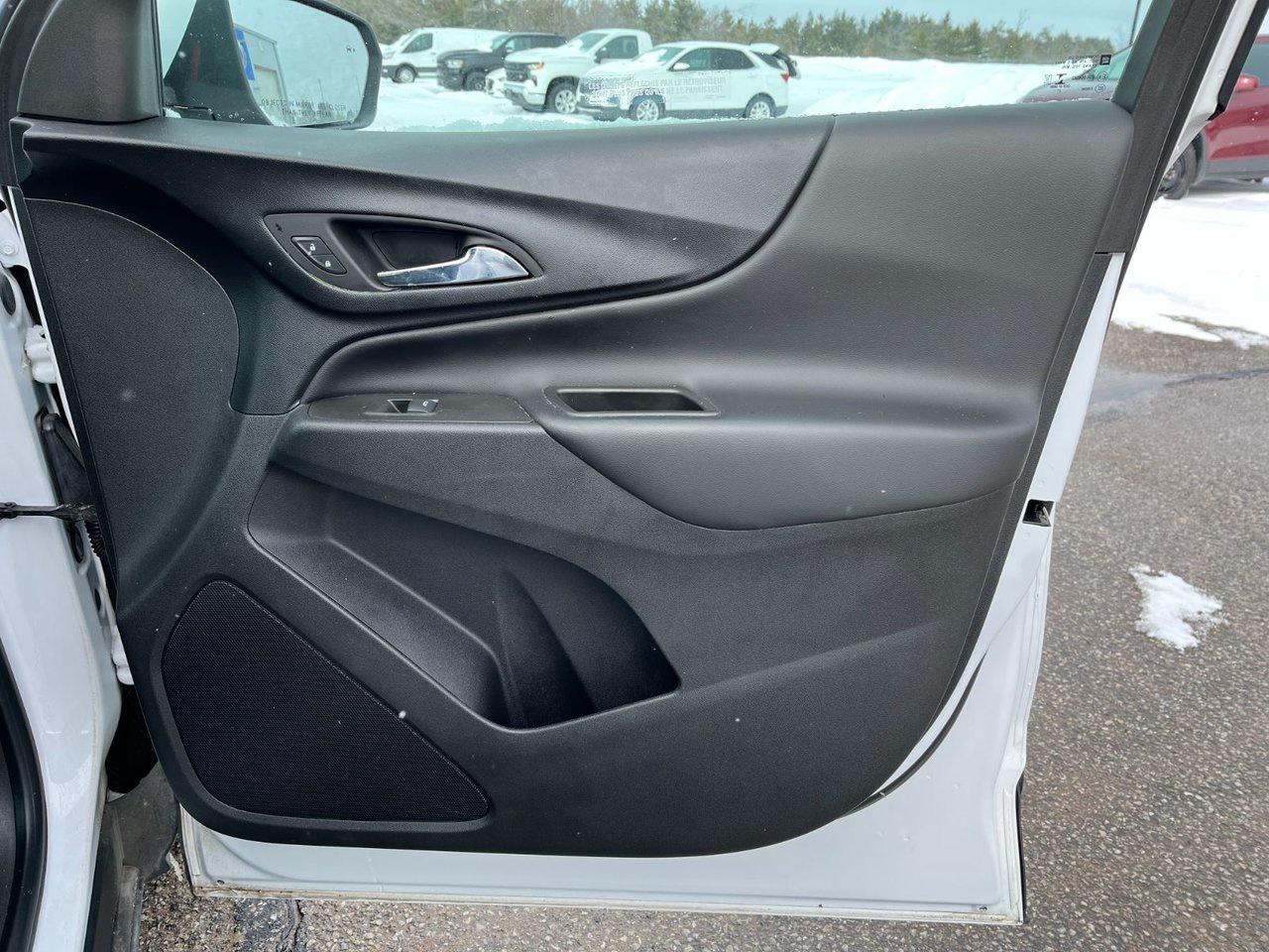 2022 Chevrolet Equinox AWD 4dr LT w/1LT Photo