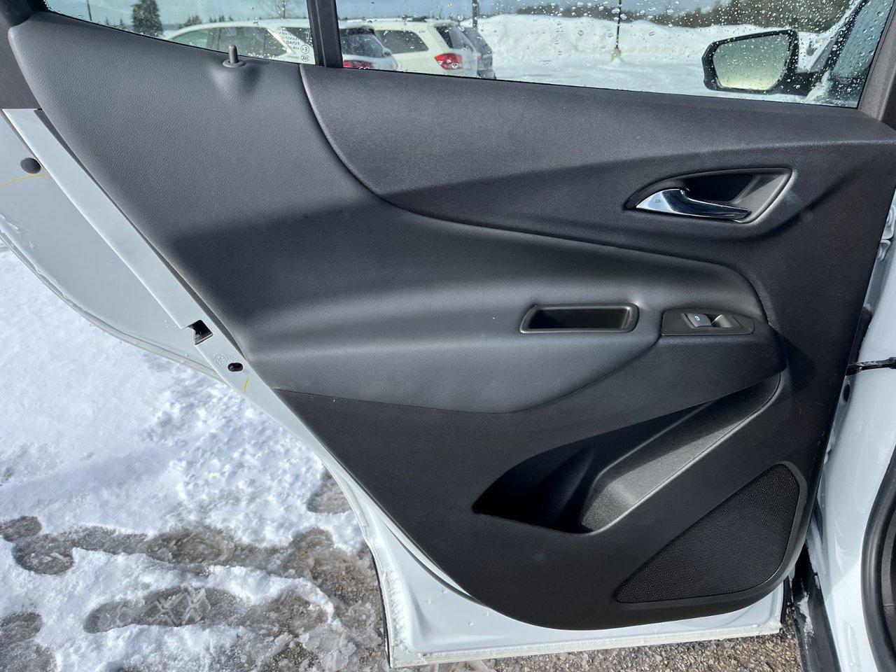 2024 Chevrolet Equinox AWD 4DR LT Photo