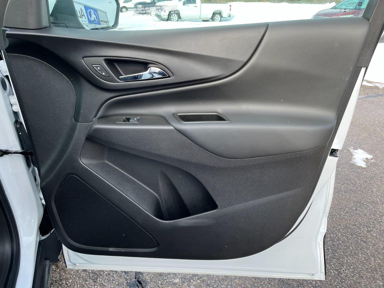 2024 Chevrolet Equinox AWD 4DR LT Photo