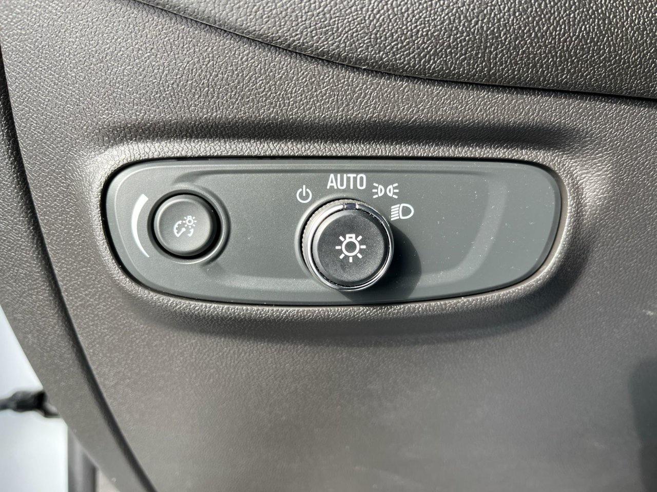 2024 Chevrolet Equinox AWD 4DR LT Photo