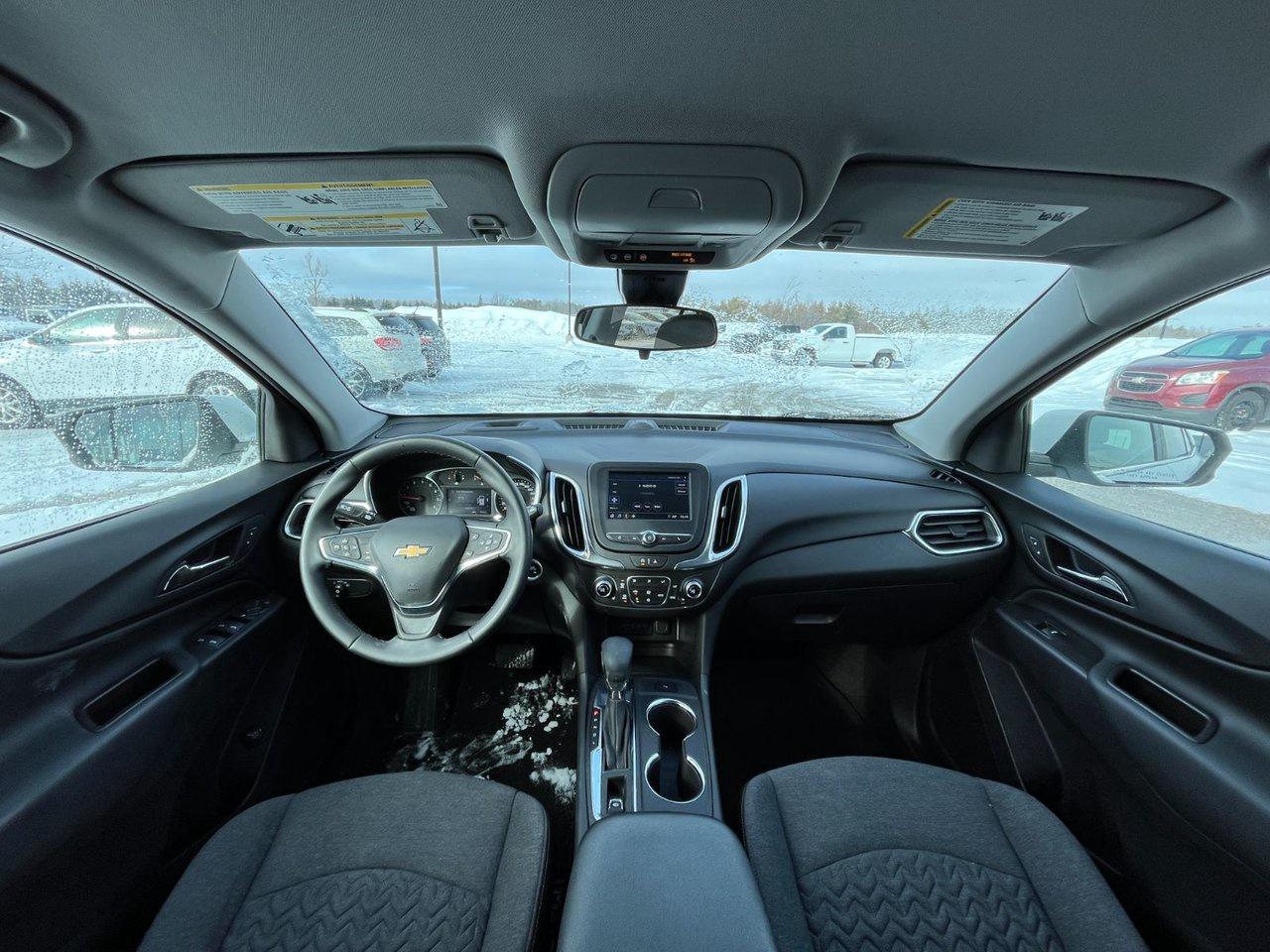 2024 Chevrolet Equinox AWD 4DR LT Photo