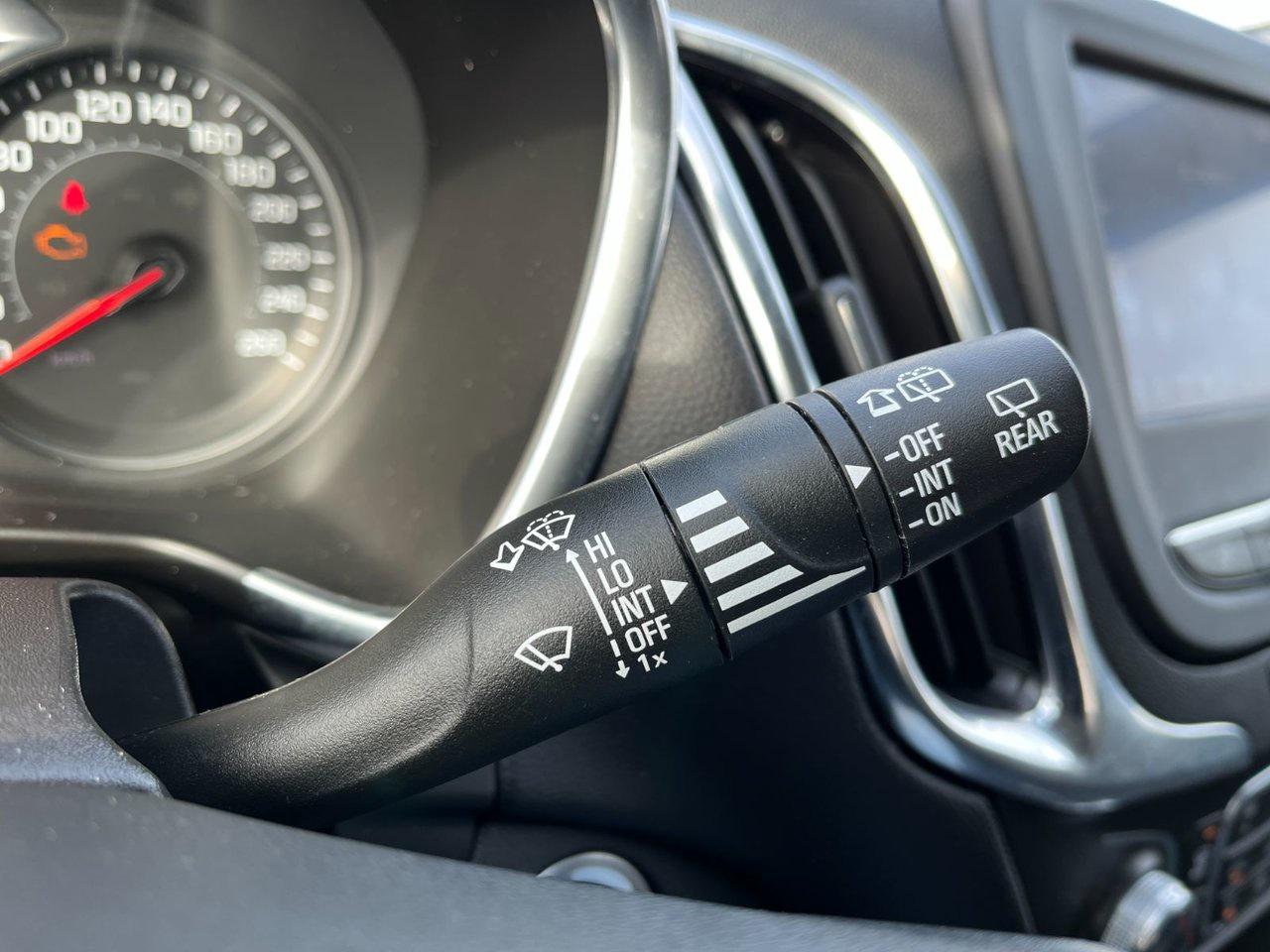 2024 Chevrolet Equinox AWD 4DR LT Photo