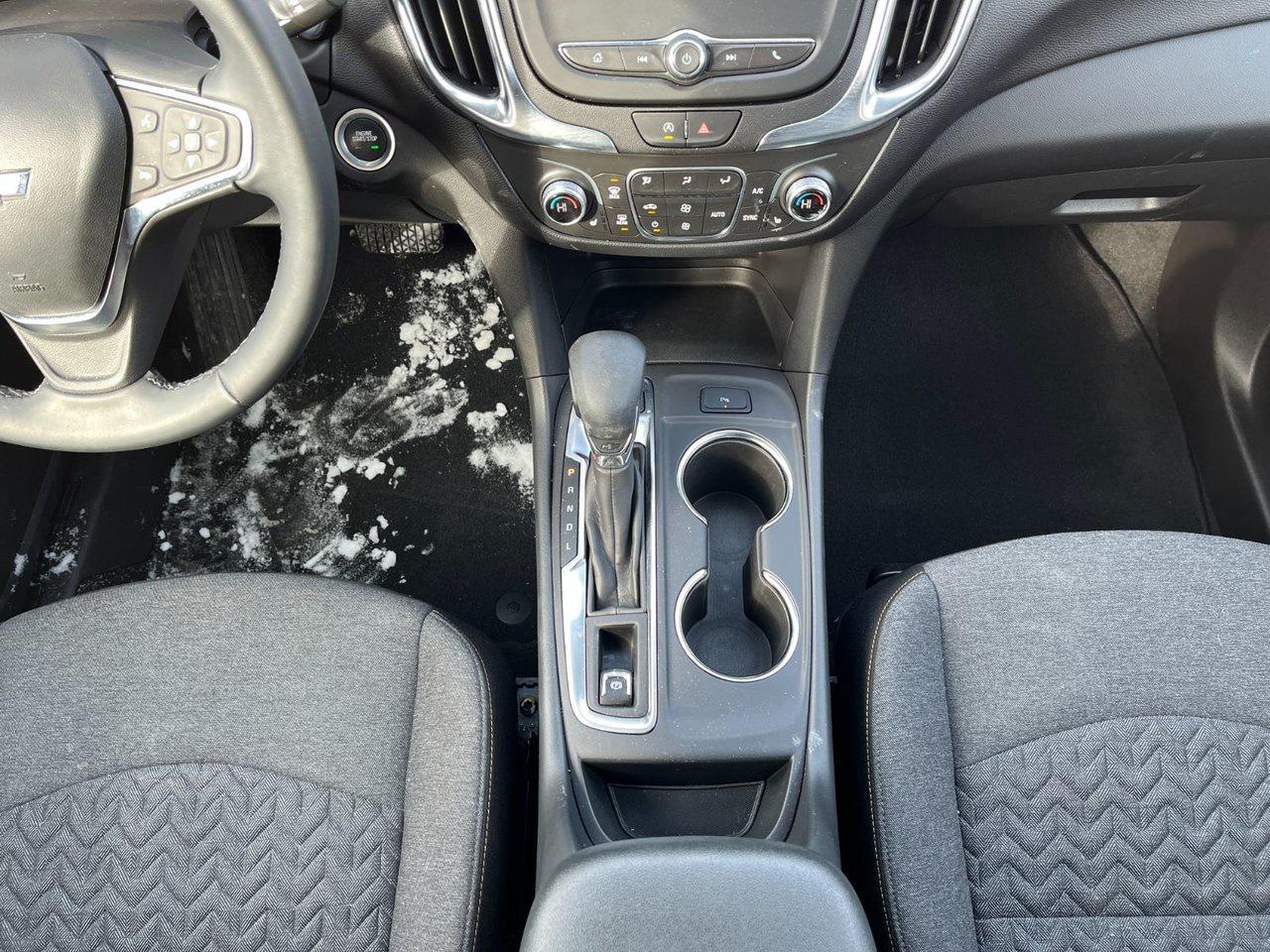 2024 Chevrolet Equinox AWD 4DR LT Photo