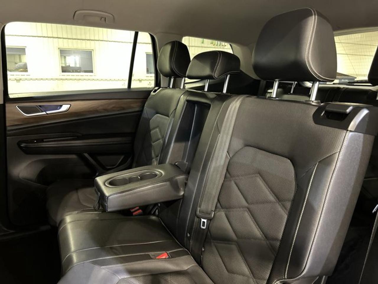 2024 Volkswagen Atlas Comfortline 4MOTION | Leather Seats Photo