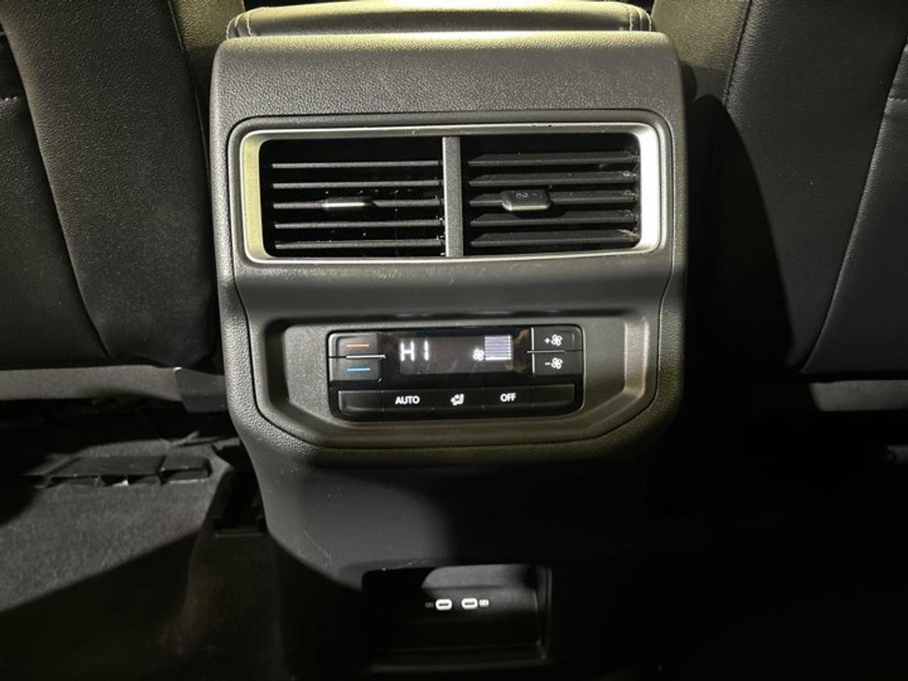 2024 Volkswagen Atlas Comfortline 4MOTION | Leather Seats Photo
