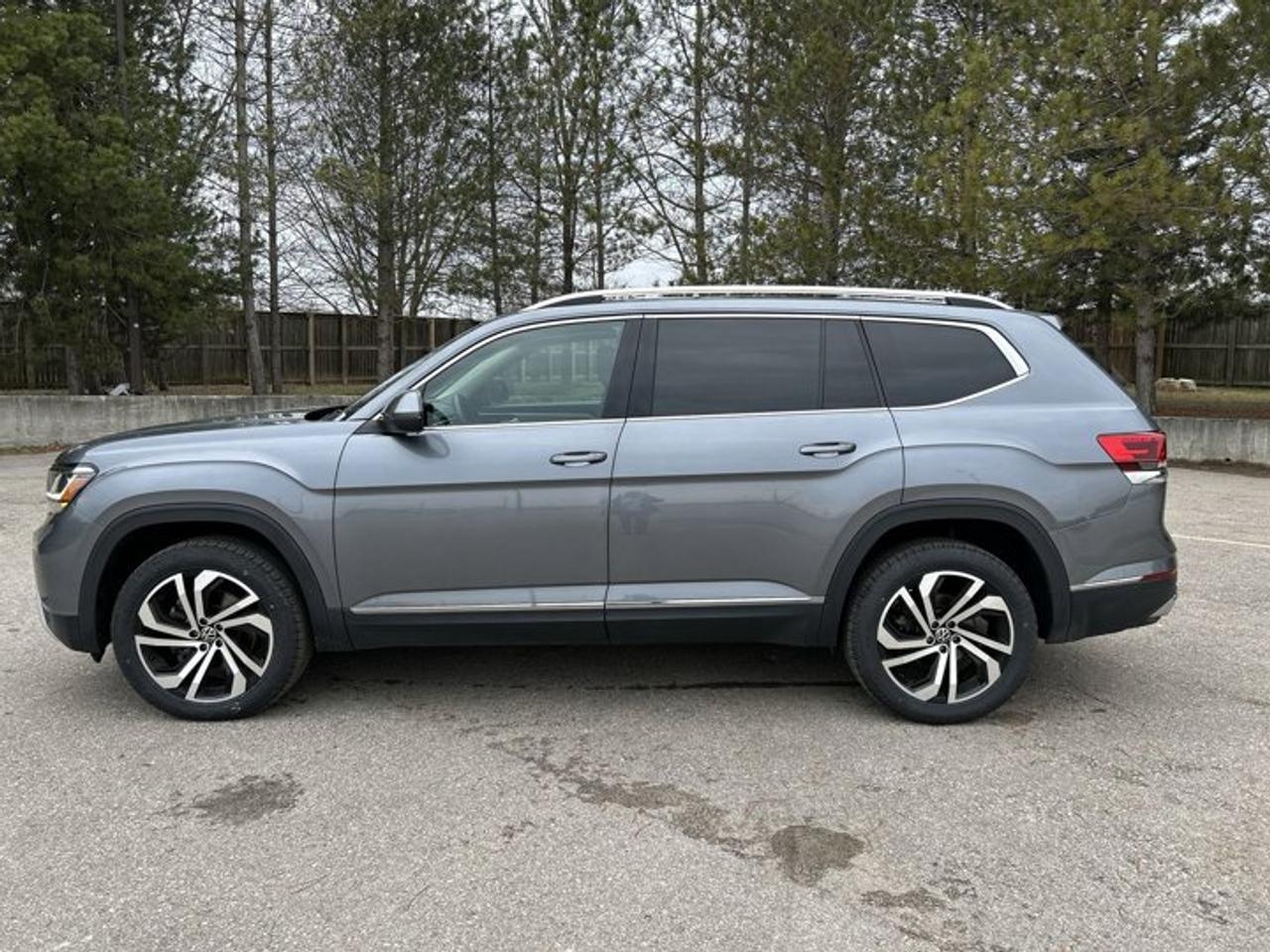 2023 Volkswagen Atlas Highline 3.6 FSI 4MOTION |No accidents | Remote start | Leather Seats Photo