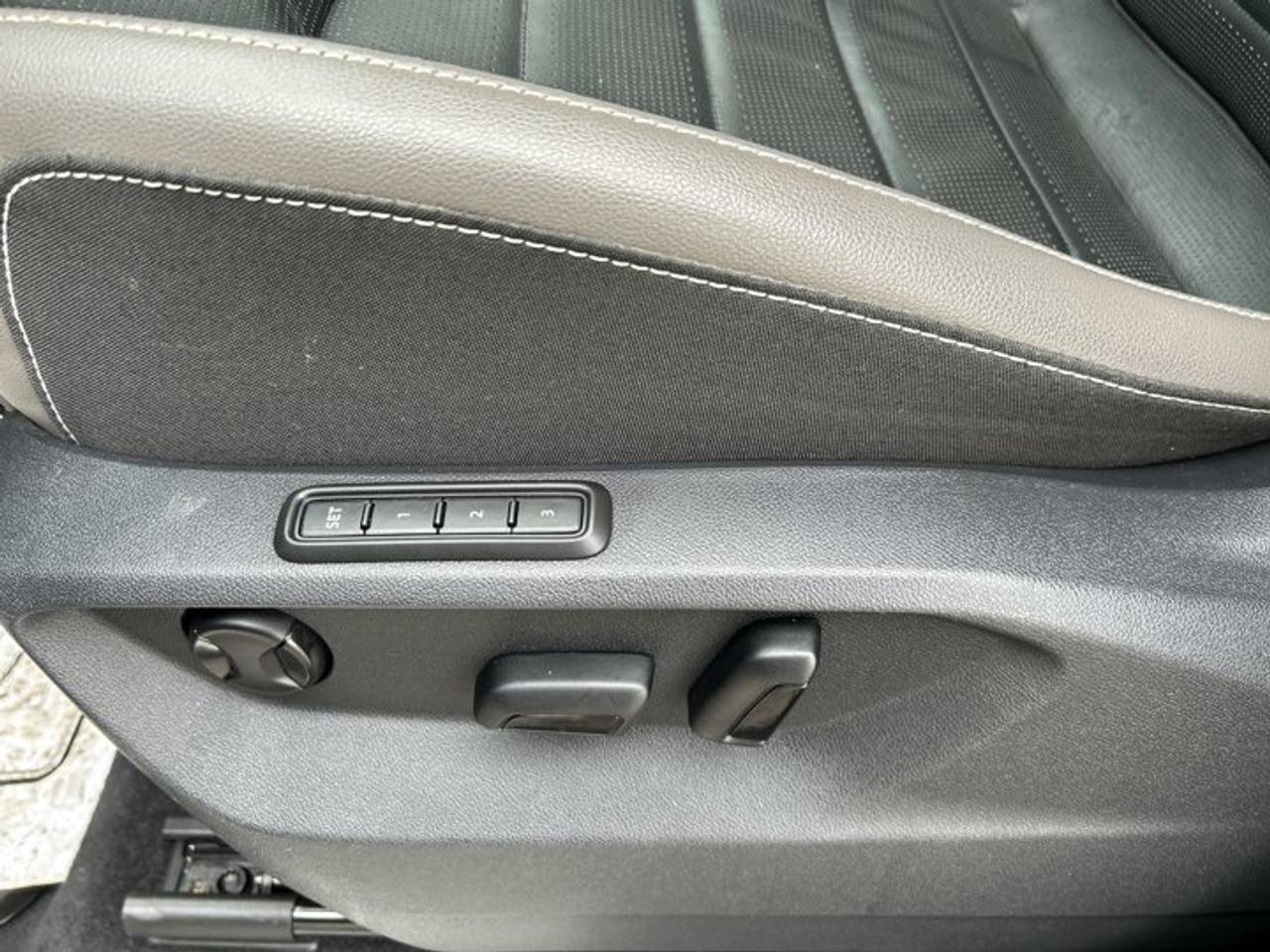 2023 Volkswagen Atlas Highline 3.6 FSI 4MOTION |No accidents | Remote start | Leather Seats Photo