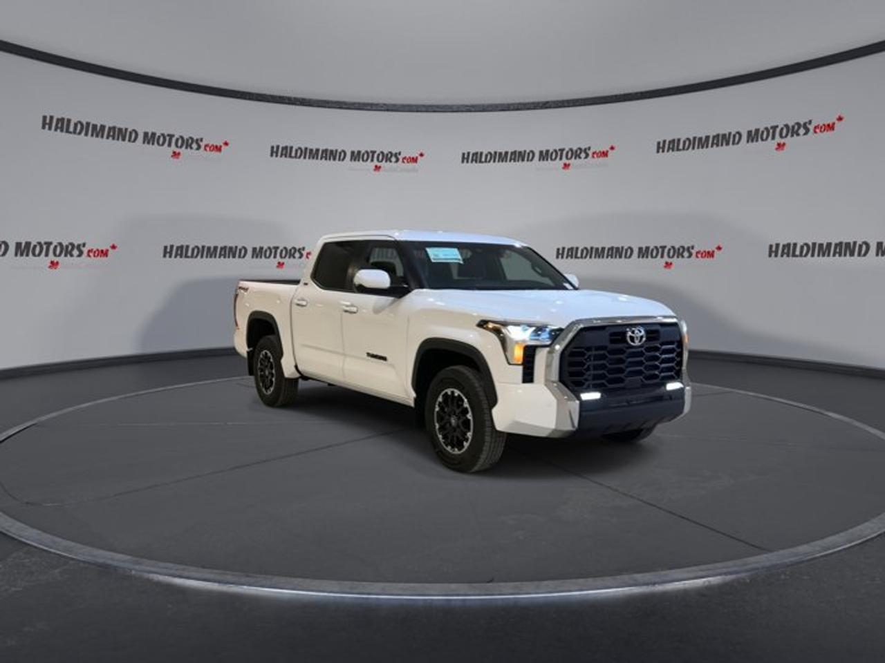 2026 Toyota Tundra SR5 Crewmax 4x4 | No accidents | Only 1,789kms Photo