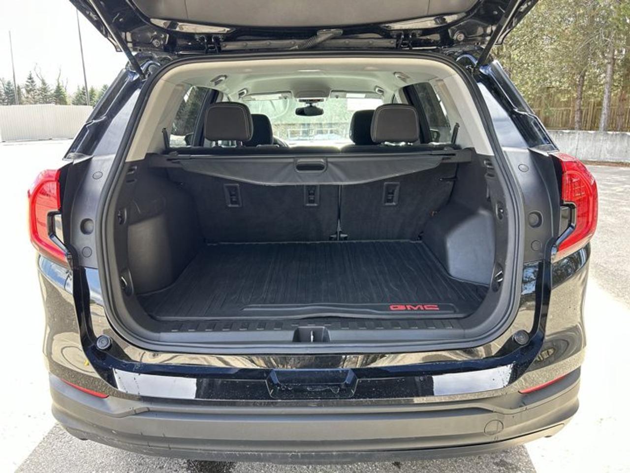 2022 GMC Terrain SLE AWD | No accidents Photo