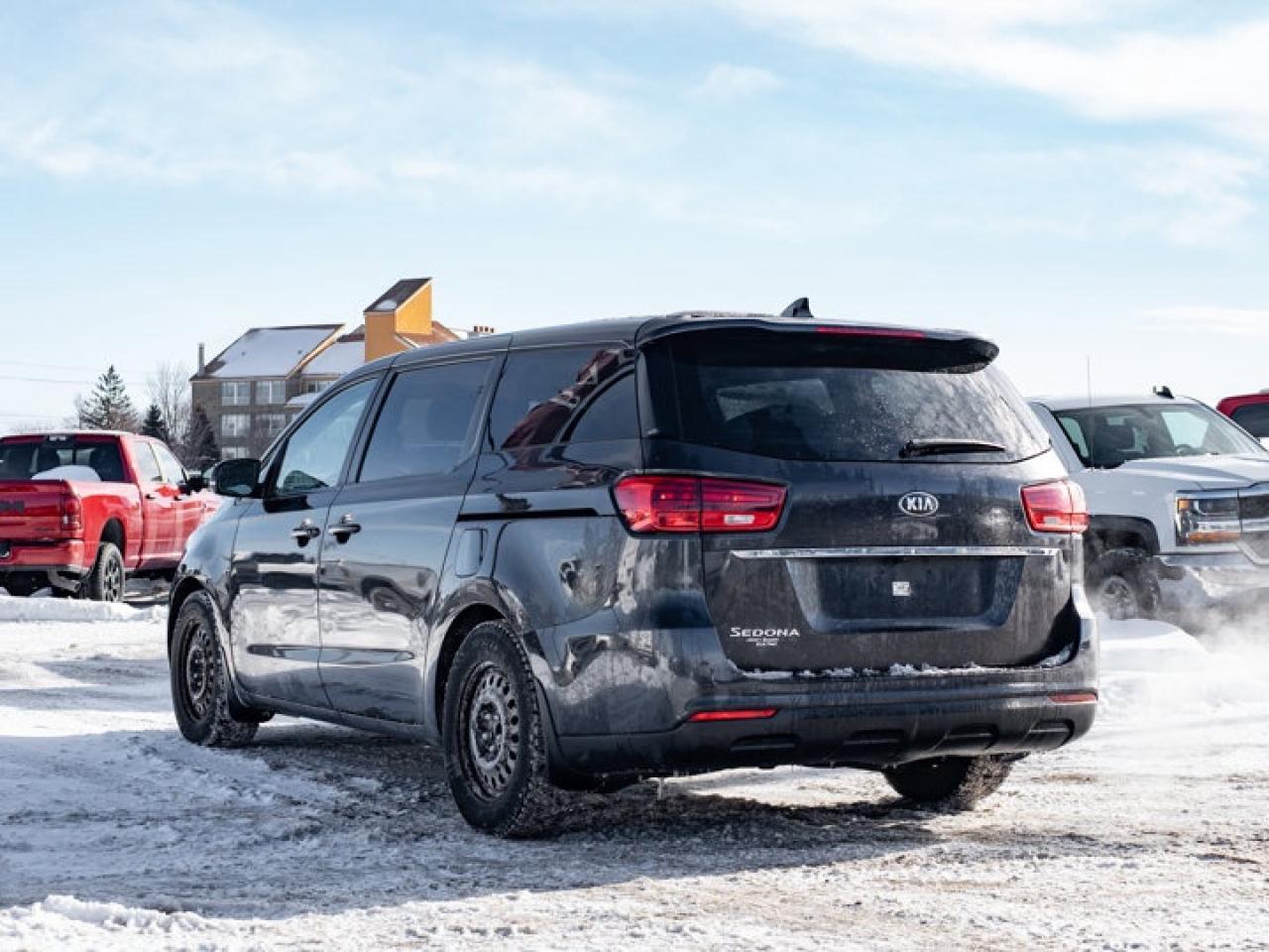 2019 Kia Sedona L Photo