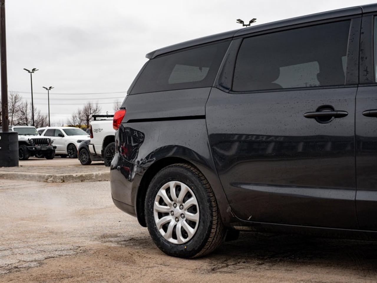 2019 Kia Sedona L Photo